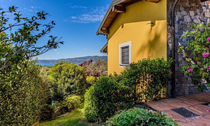 Besozzo House | Stunning villa for 6 people with WIFI, A/C and TV