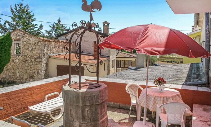Vrznaveri House | Stunning villa for 6 people with A/C, WIFI, TV, terrace and pets allowed