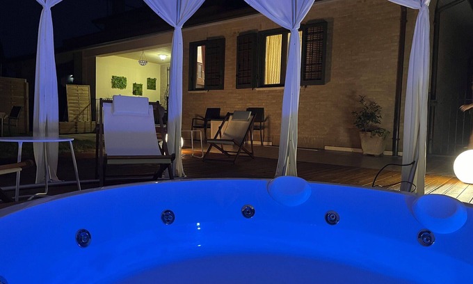 Castelnuovo Villa | Stunning villa with WIFI, hot tub, A/C, sauna, TV, patio, pets allowed and panoramic view