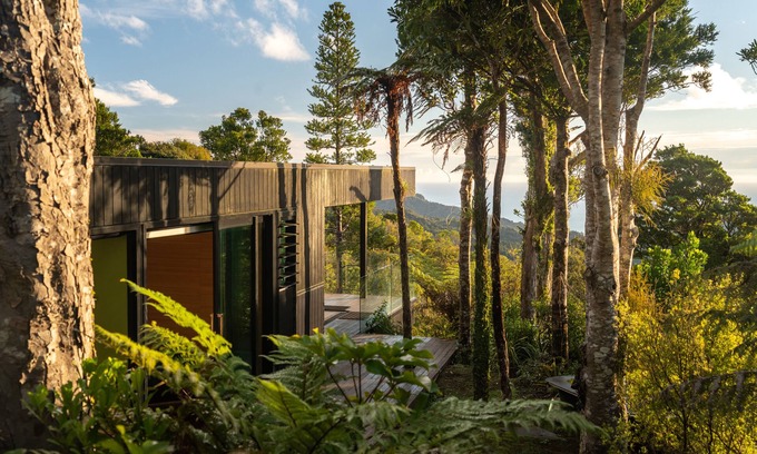 Piha House | Stunningly Private Piha Retreat