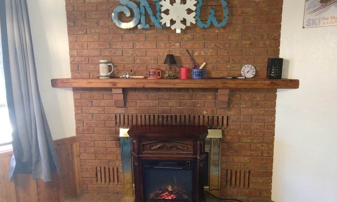 Brian Head Condo | Stylin' Brian Head Condo, Ski in/Ski out, 2 bath, 2 bedroom