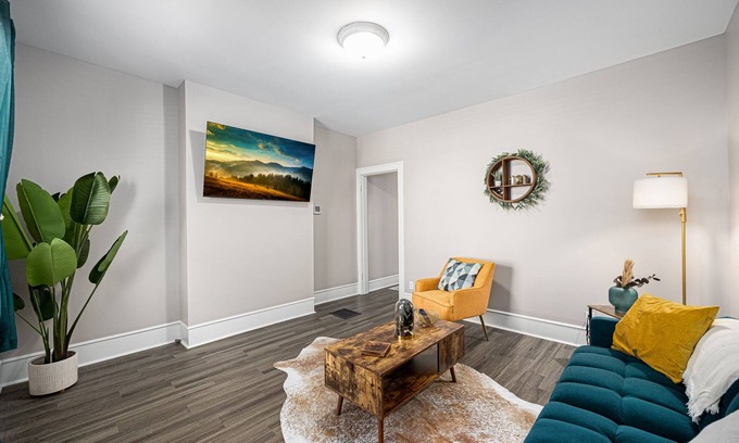 University District Apartment | Stylish 1BD 1BA Near OSU