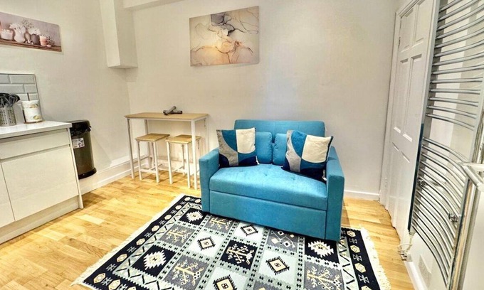 The Lane Apartment | Stylish 1BR Flat w/Sofa Bed in Trendy Peckham