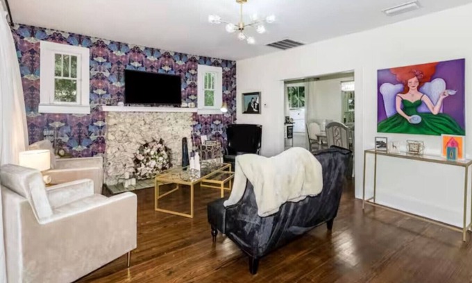 Historic District Apartment | Stylish 2-bedroom cottage in delightful Ocala just 3 minutes from downtown