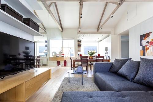 Sea Point House | Stylish 2 bedroom house in Excellent Position