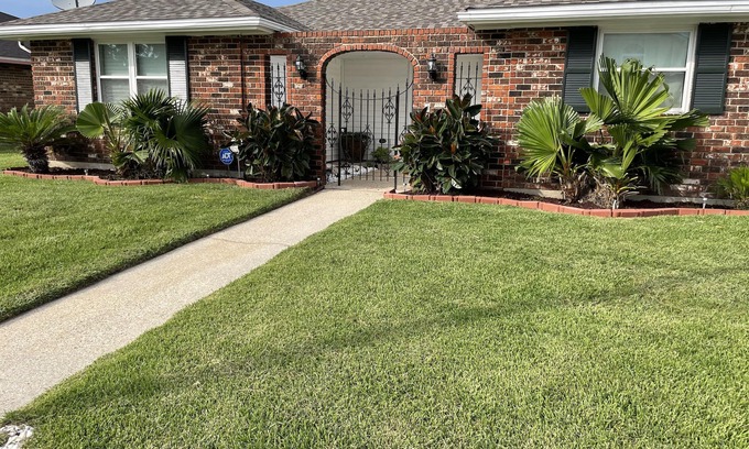 Little Woods House | Stylish 2br 2bath home