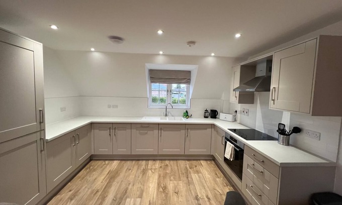 Pettistree House | Stylish 2BR in Wickham Market