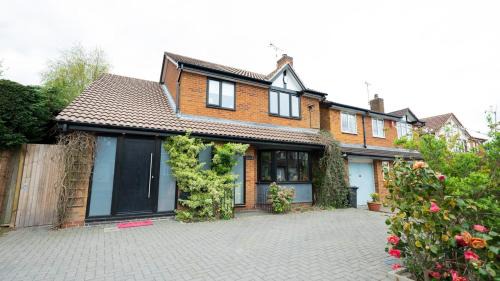 Barrow upon Trent House | Stylish 4-Bed House in Arley