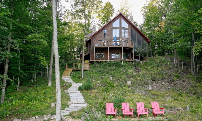 Brill Cabin | Stylish and Cozy Cabin on the Red Cedar Chain overlooking quiet bay