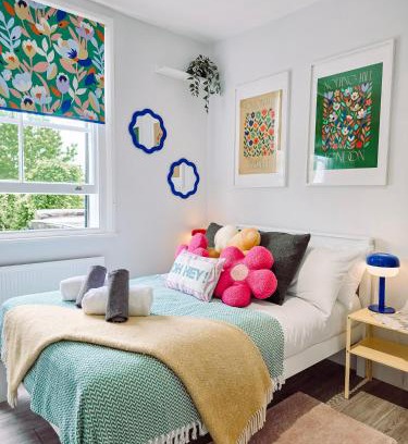 St. Helen's Apartment | Stylish and Cozy Studio Near Portobello Rd