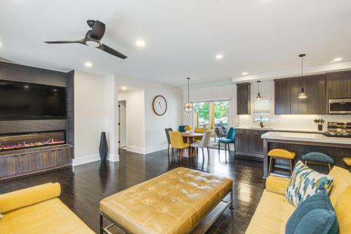 Lenexa House | Stylish and Modern Lenexa Haven with Fire Pit and Deck!