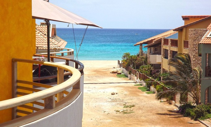 Santa Maria Apartment | Stylish Apartment in Great Location - Sea View - Close to Beach and Free Wi-Fi