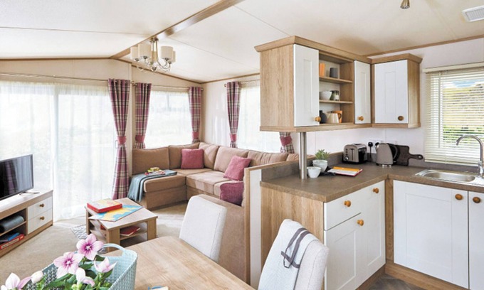 Holywell House | Stylish Comfort 2 (Pet)