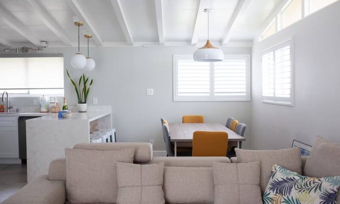 Southwest Anaheim House | Stylish Comfy 4-Bedroom House in Anaheim - Close to Disney!