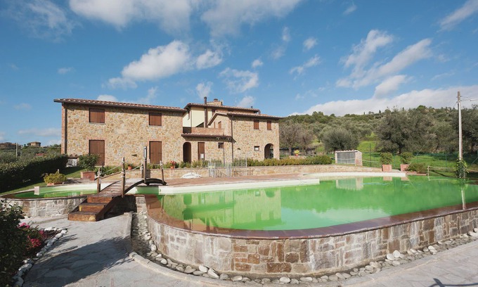 Monte del Lago Villa | Stylish Mansion in Monte del Lago with Lake View