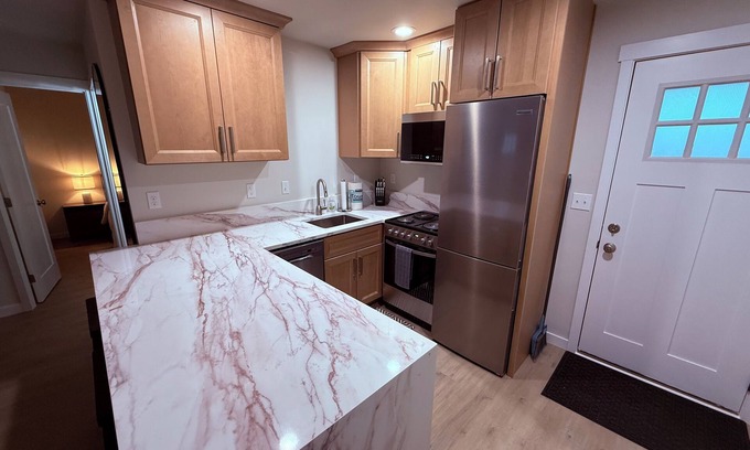 Moses Lake House | Stylish Mid-Term Rental for Traveling Professional