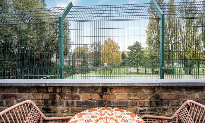 Kilburn Apartment | Stylish Modern 3 Bed Apartment in London NW6*7