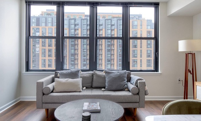 Navy Yard Apartment | Stylish Navy Yard Studio w/Gym & Roof Pool, nr Baseball, by Blueground