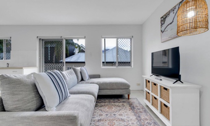 Milton Apartment | Stylish one bedroom flat in the Paddington, Brisbane. Five minutes to the city.