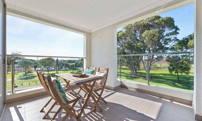 Rockingham Apartment | Stylish Rockingham Stay with Wi-Fi & Parking