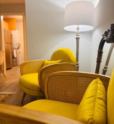 Great Lakes Apartment | Stylish Stay in the Heart of Decatur King Bed