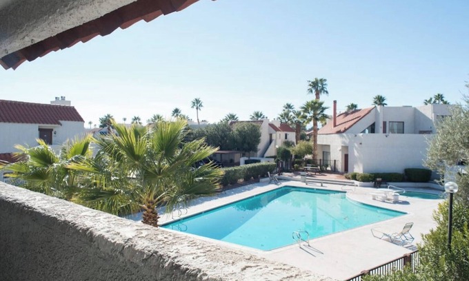 Chinatown Condo | Stylish, updated 2bed/2bath 2 miles from the Vegas Strip!