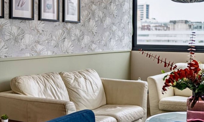 Ampliacion Granada Apartment | Stylish Urban Escape with Pool, Gym & BBQ in Prime Location