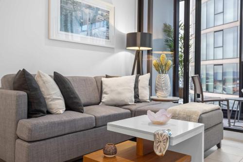 Fortitude Valley Apartment | Stylish Valley Stay in Brisbane City Hub