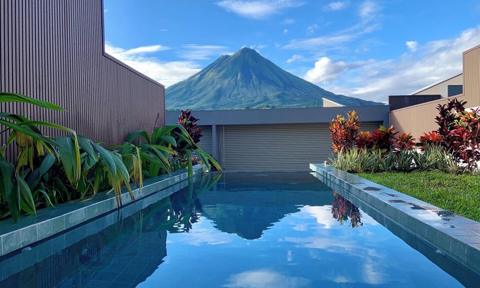 Arenal Hot Springs Villa | Stylish Volcano Villa w/Jacuzzi & Private Pool, volcano views, sun deck, WiFi