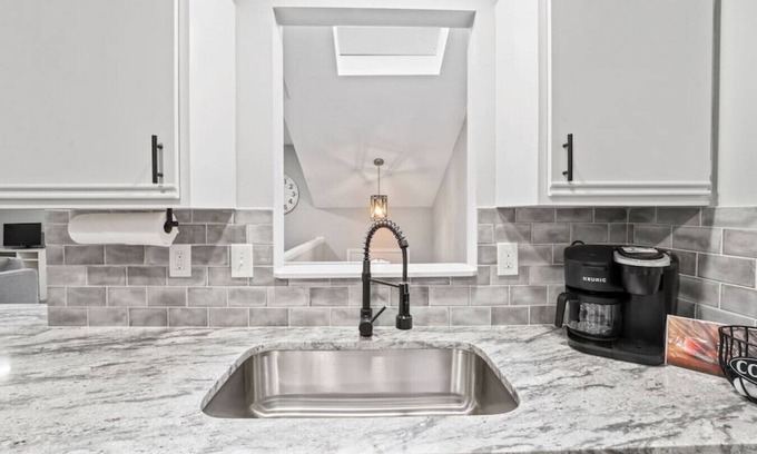 Overland Park House | Stylishly Remodeled Mid-Term Rental in Overland Park, Kansas: Your Modern Retreat Awaits!