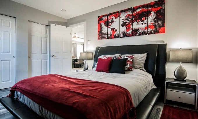 St. Peters House | Suburban Dream 3-Bedroom Home - 18 mins to STL