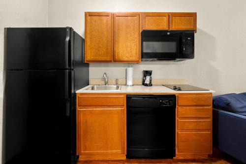 Morgantown Hotel | Suburban Studios Morgantown