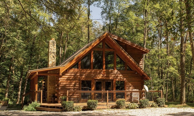 Waveland Cabin | Sugar Creek Cabin w/Nordic spa bordering 2 state parks!