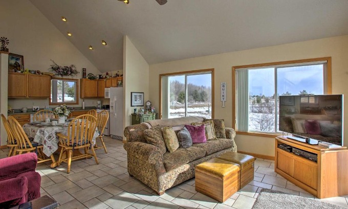Gladwin House | Sugar Springs Getaway 2 Mi to Lake Lancer!