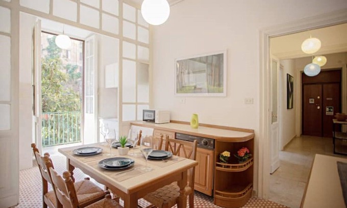 Nomentano Apartment | "sui Generis" Casa Appartamento per Vacanze