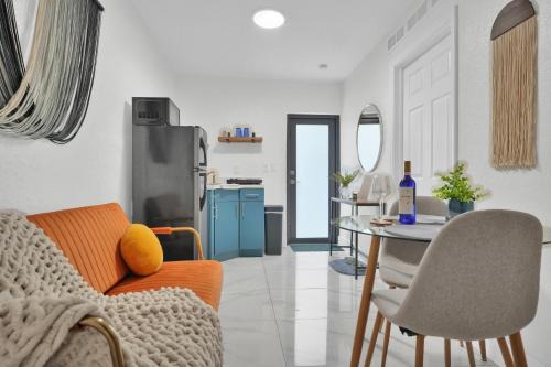 West Little River Apartment | Suite Azul Miami - Private Guest Suite with Patio, Free Parking, Near Wynwood and Beaches