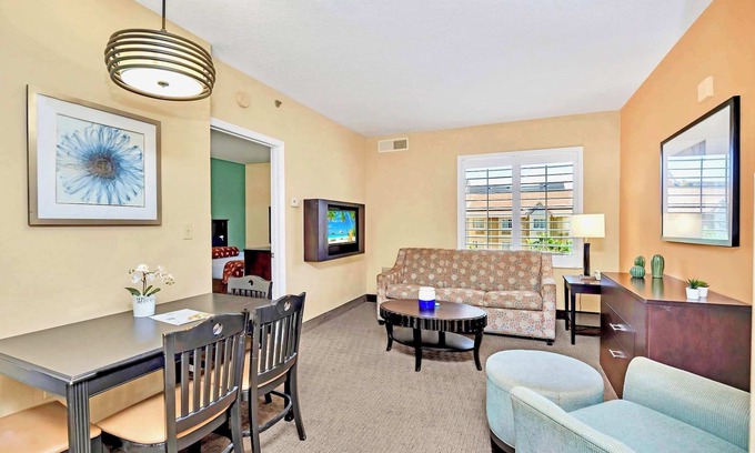 Florida Central Atlantic Coast Apartment | Suite near Universal Studios with Pool & Hot Tub