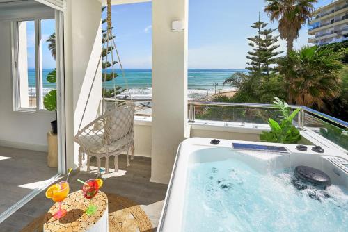 Torremolinos Apartment | SUITE ROCA CHICA