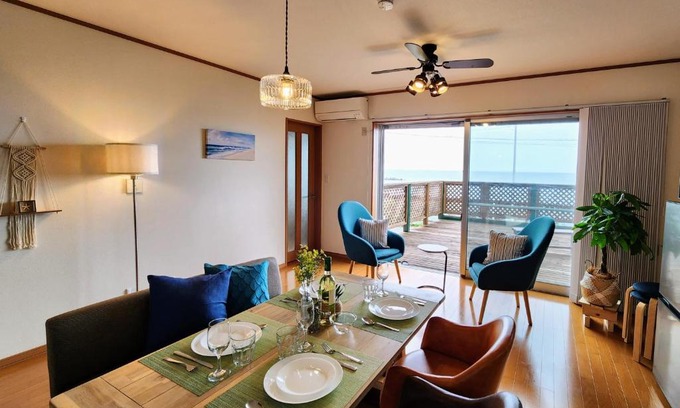 Yokosuka House | Suite Villa Ocean Front Miurakaigan