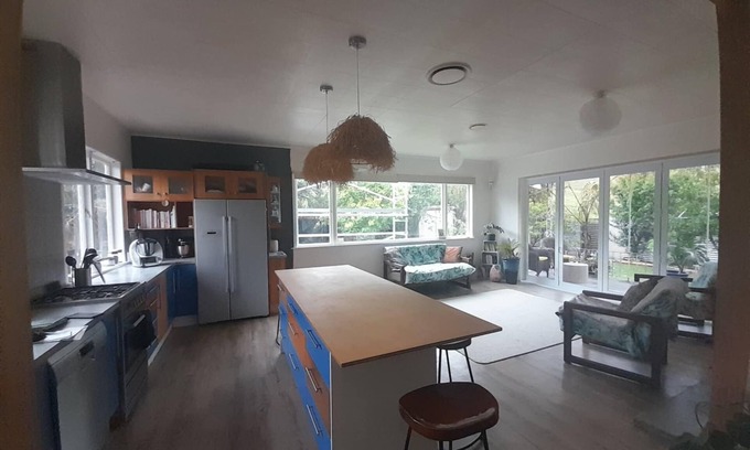 Gisborne House | Summer Getaway close to the beach