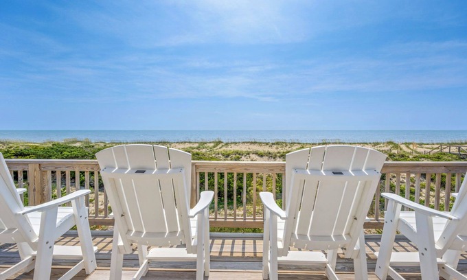 Avon House | SUMMER SAVINGS - Oceanfront w/Pool, Hot Tub, Private Beach Access, Cmty Perks