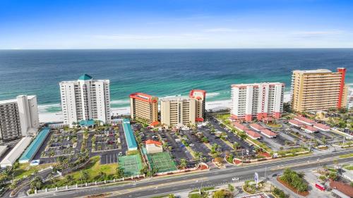 Panama City Beach Apartment | Summerhouse Beach Resort by Panhandle Getaways