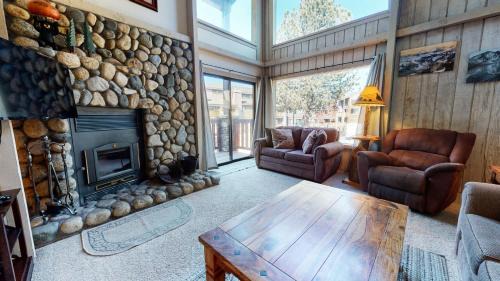 Mammoth Lakes Apartment | Summit 110 Apartment