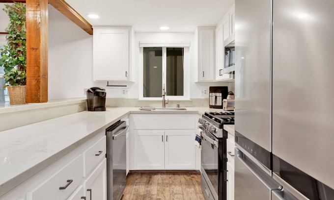 Summit Estates House | Summit Ski Condo by Big Bear Vacations