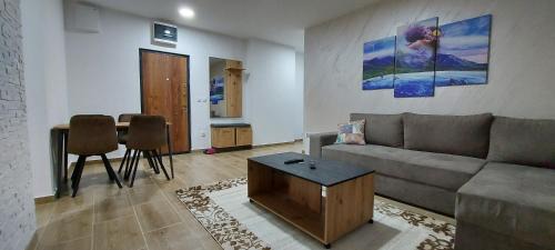 Divcibare Apartment | Sumski san 4