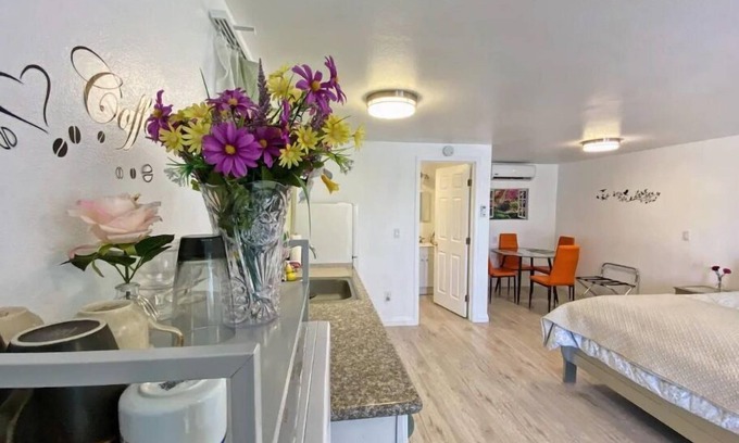 Pahrump House | Sun Cabin #2 monthly 40% off