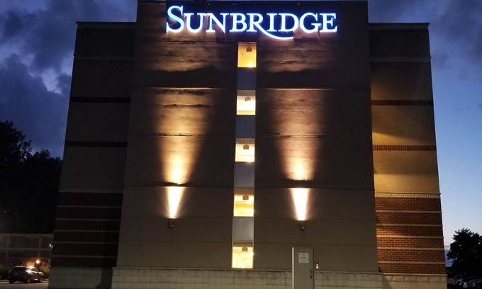 Point Edward Hotel | Sunbridge Hotel & Conference Centre Sarnia/Point Edward