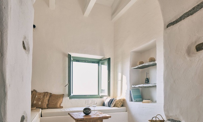 Ioulida House | Sunemos - fully renovated minimalistic stone house