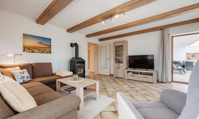 Kneisting House | Sunflower holiday flat in Dreiburgenland