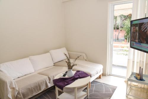 Neo Psychiko Apartment | Sunny and Quiet 1 Bedroom Apt